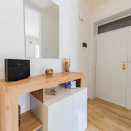 Lovely Near The Sea W/ Private Parking! * Pescara