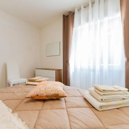 Lovely Near The Sea W/ Private Parking! * Pescara