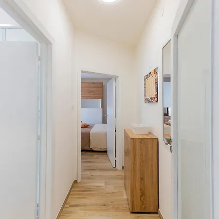 Lovely Near The Sea W/ Private Parking! Pescara